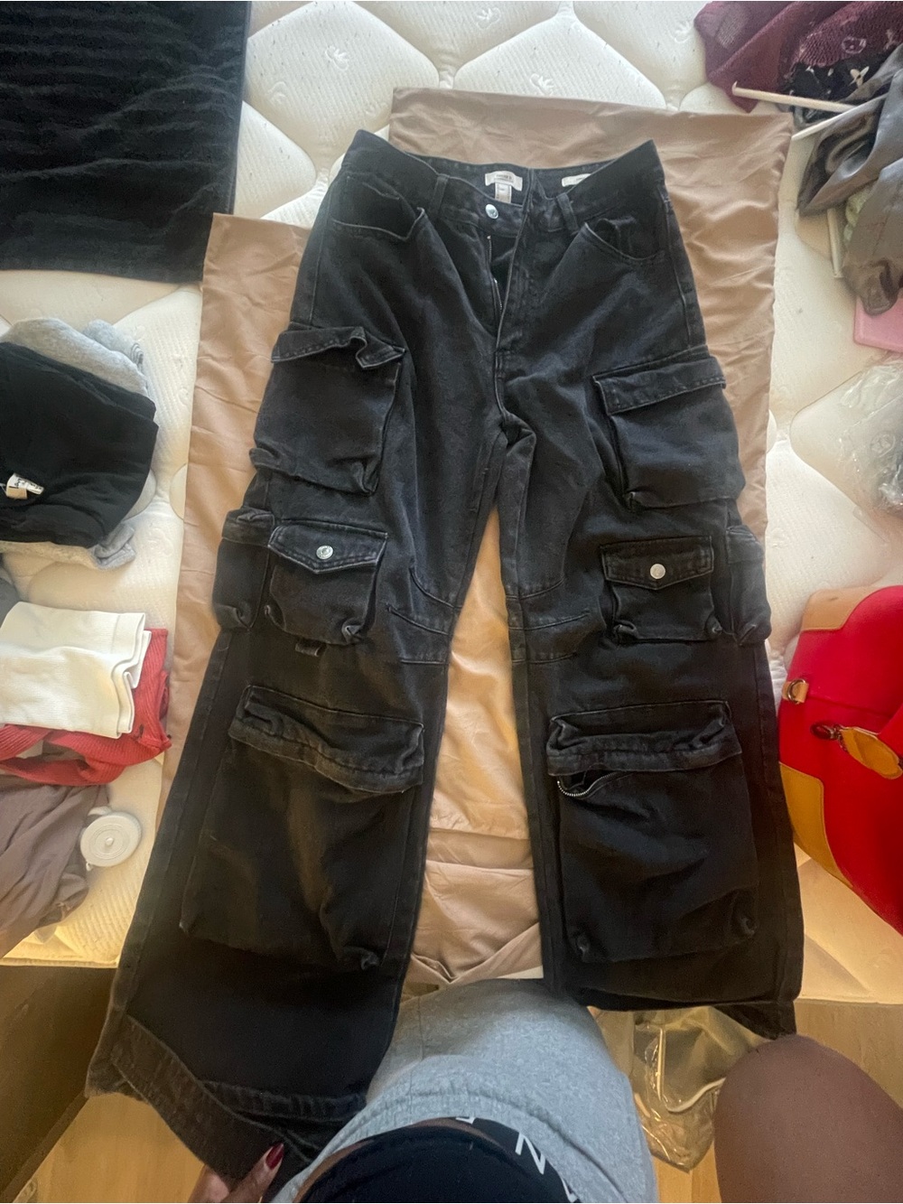 Forever 21 Black Wide-Leg Cargo Jeans with Multiple Pockets
